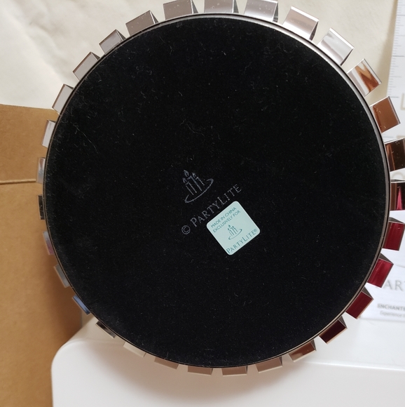 Partylite new enchanted medium size candle holder. - Picture 6 of 6